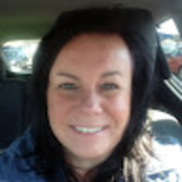 Meet your Posher, Angie - Picture 1 of 1